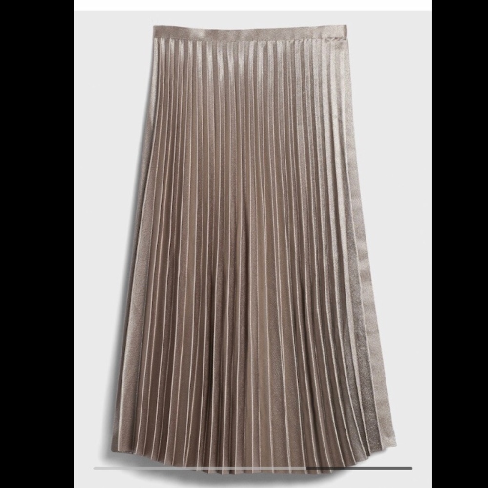 Satin Sheen Pleated Midi Skirt champagne